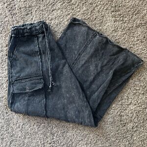 Easel Cropped Wide Leg Pant